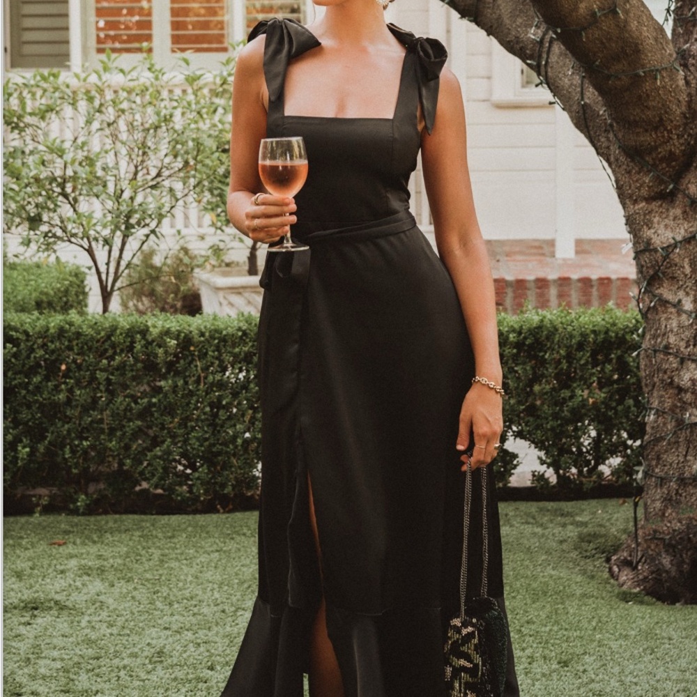 Show Me Your MuMu Black Midi Dress